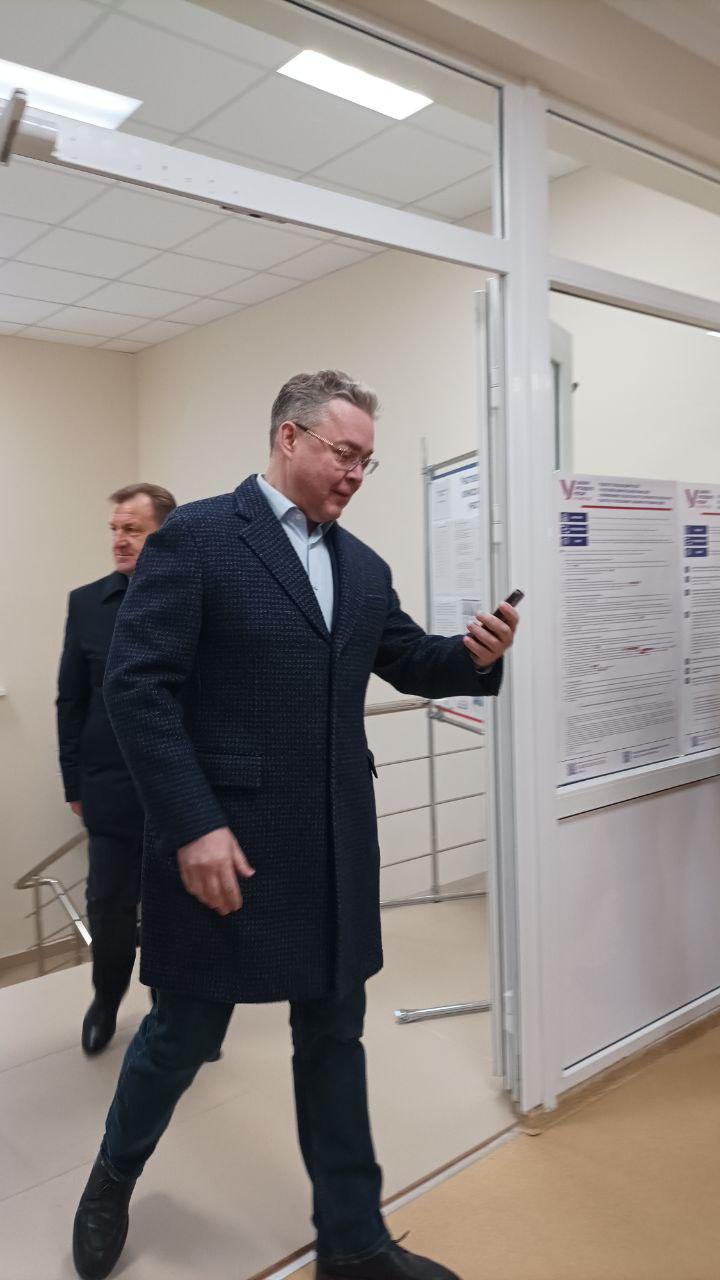 В Ставрополе Владимир Владимиров одним из первых проголосовал на выборах