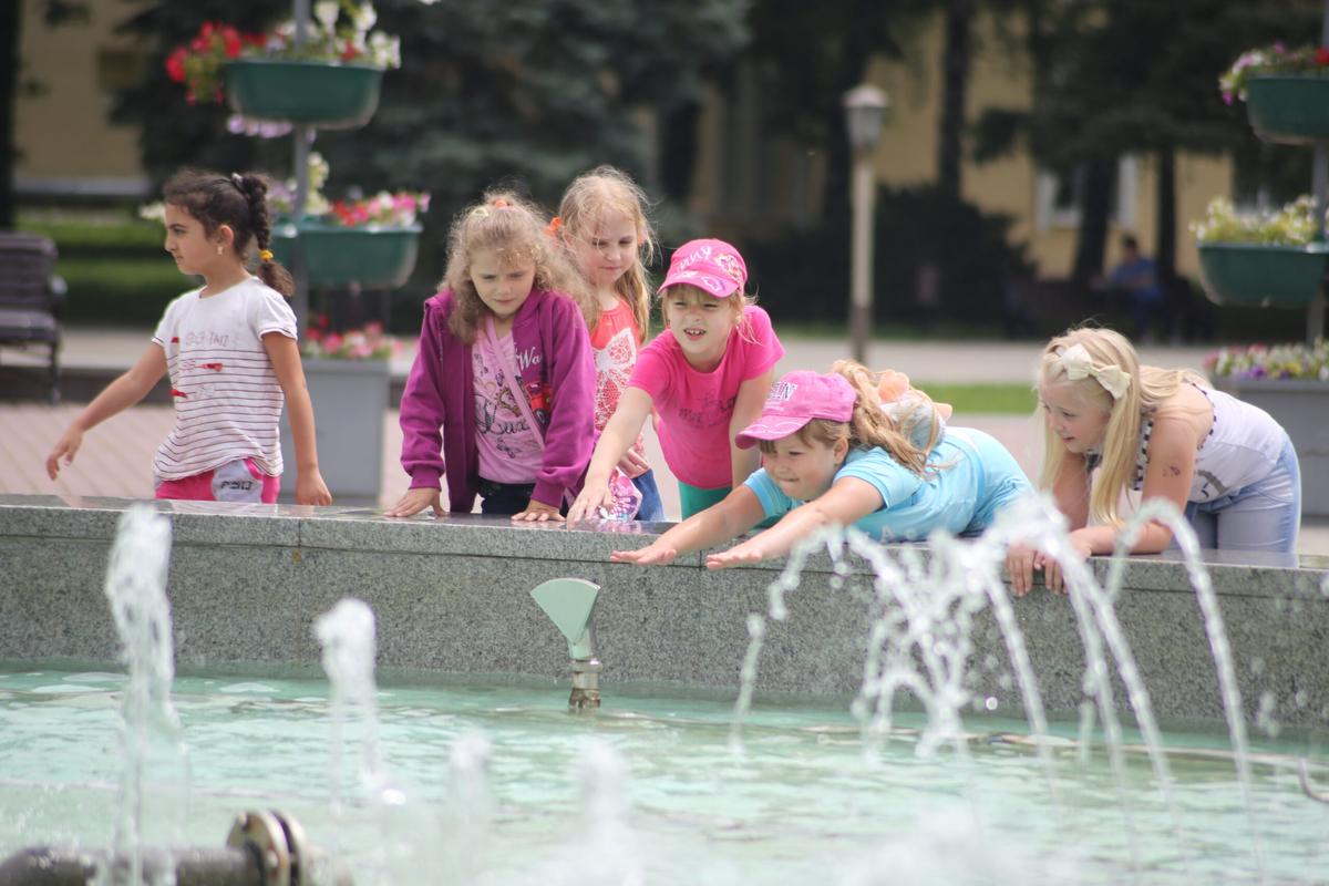 В Ставрополе двум тысячам многодетных семей помогут собрать детей в школу