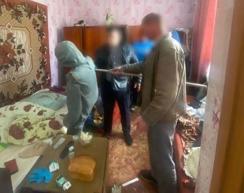В Кировском округе мужчину осудили за убийство матери
