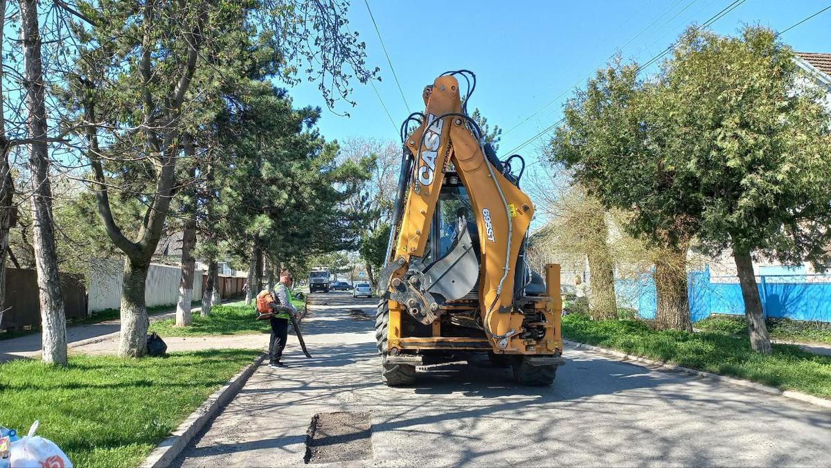 На девяти улицах Новопавловска к третьей декаде апреля заделали все ямы