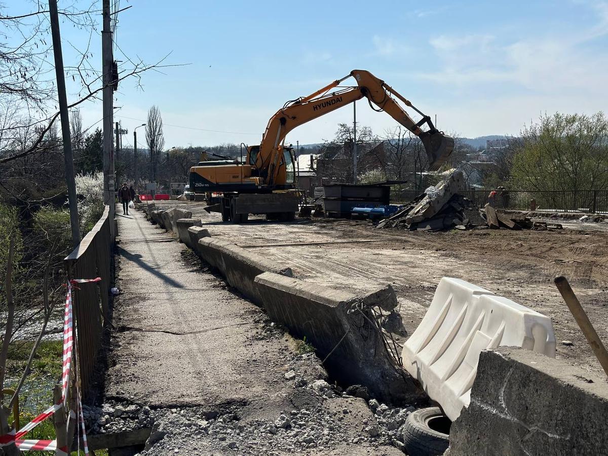 В Пятигорске реконструкция моста через реку Подкумок идет по графику