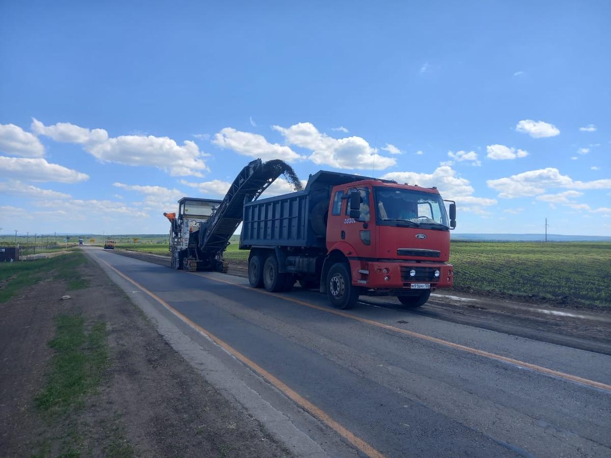 На Ставрополье начат ремонт участка дороги Сенгилеевская – Новотроицкое