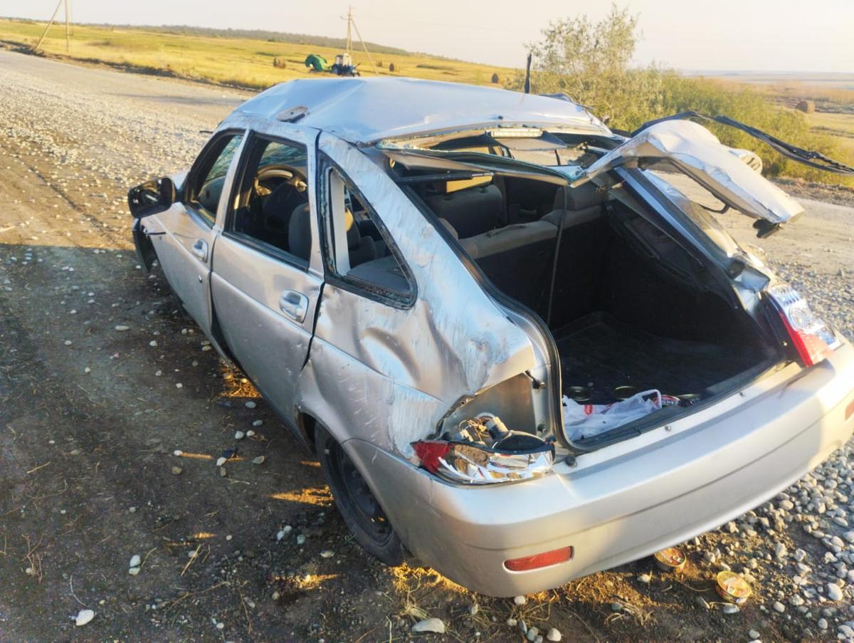 Три подростка получили травмы в опрокинувшемся автомобиле на Ставрополье