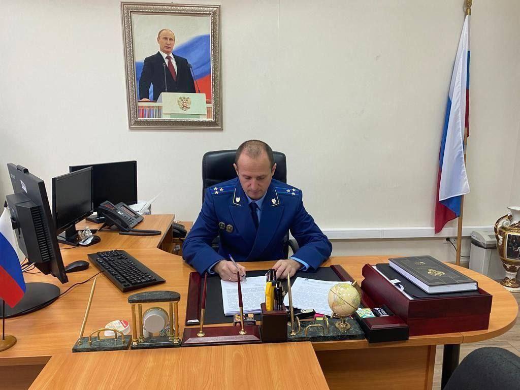 В Левокумском округе суд постановил обеспечить дорожную безопасность около  школ