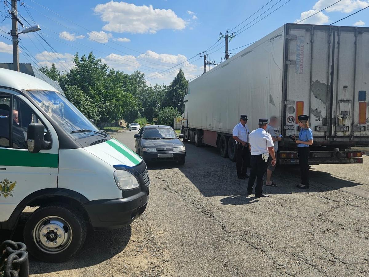 Бизнесвумен из Михайловска может лишиться «КамАЗа» из-за долгов