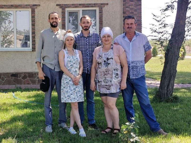 В жатве зерна в Степновском округе активно задействовали фермерскую семью Чекмарь