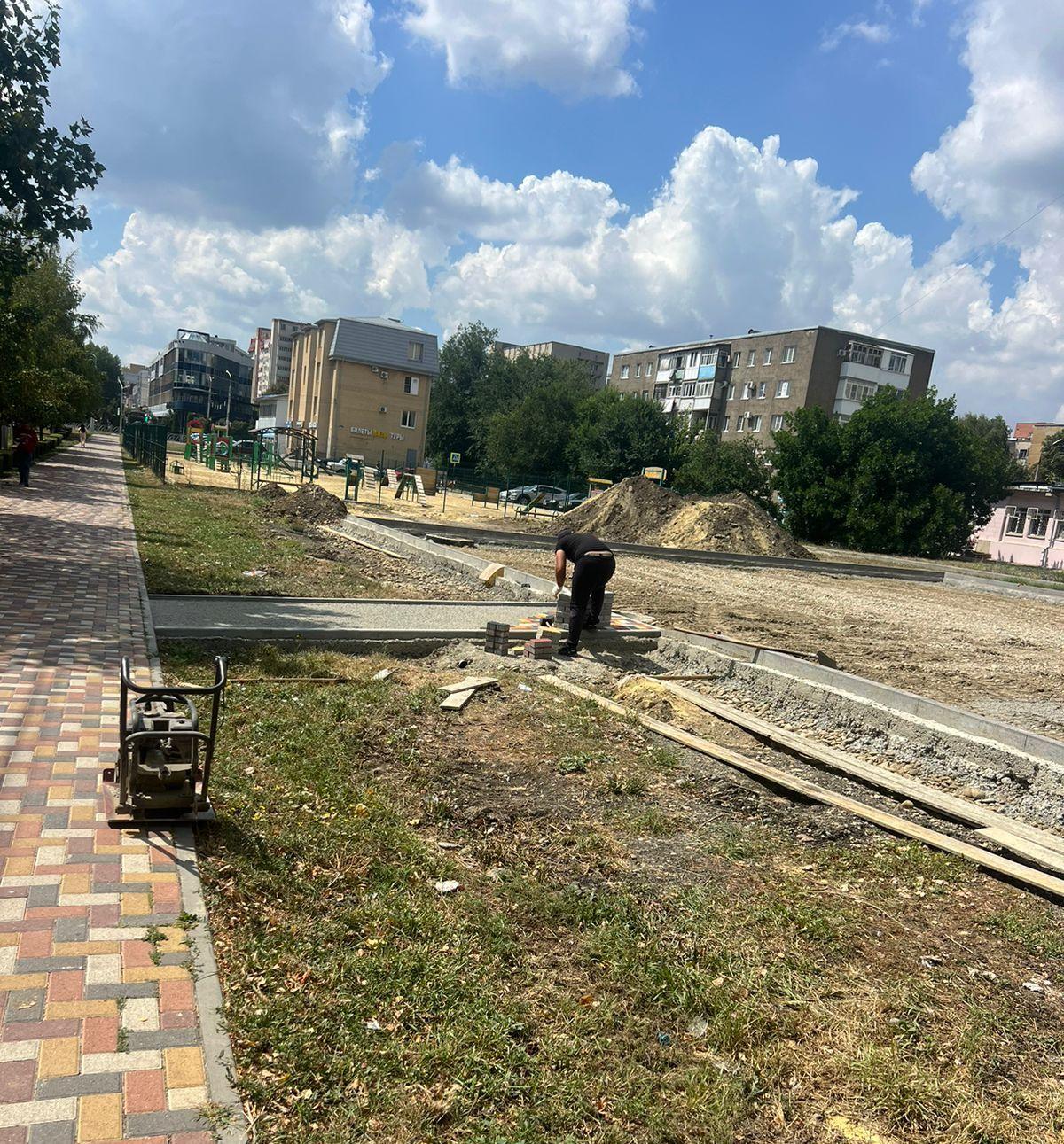 На улице Доваторцев в Ставрополе скоро построят новые парковочные площадки