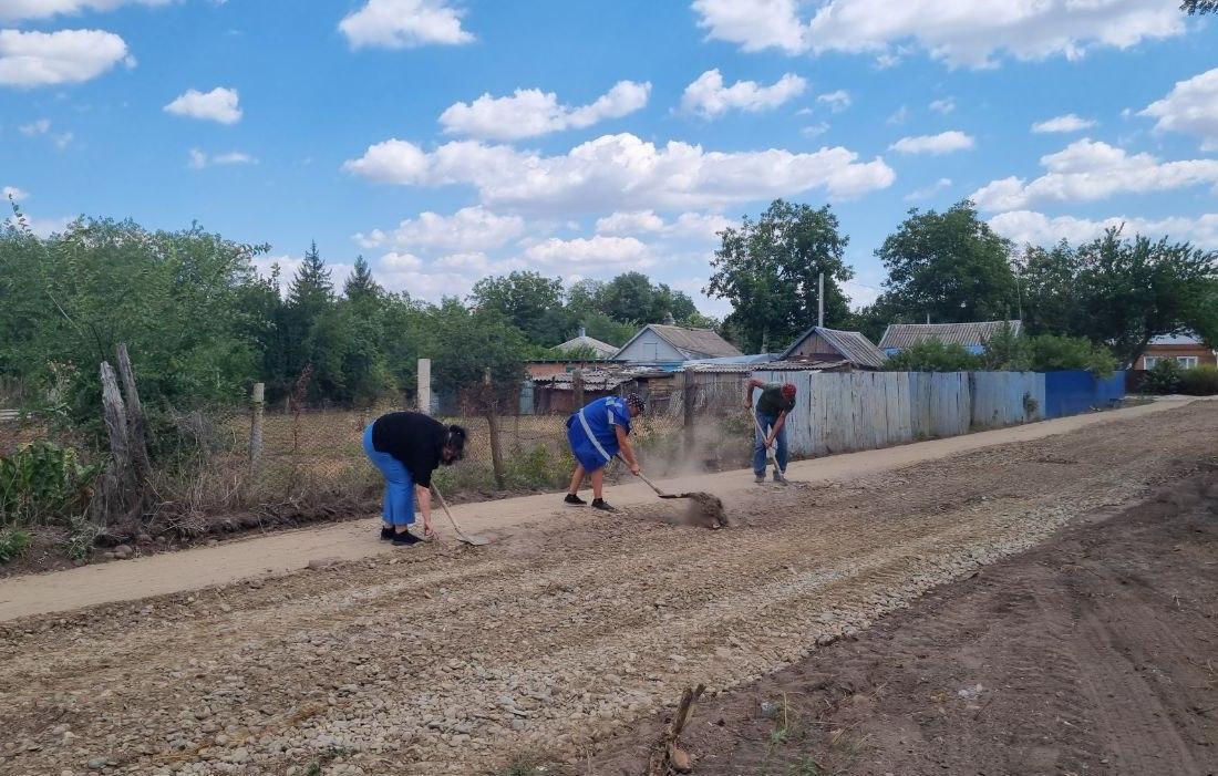 В станице Григорополисской охватят ремонтом 2,5 километра тротуаров