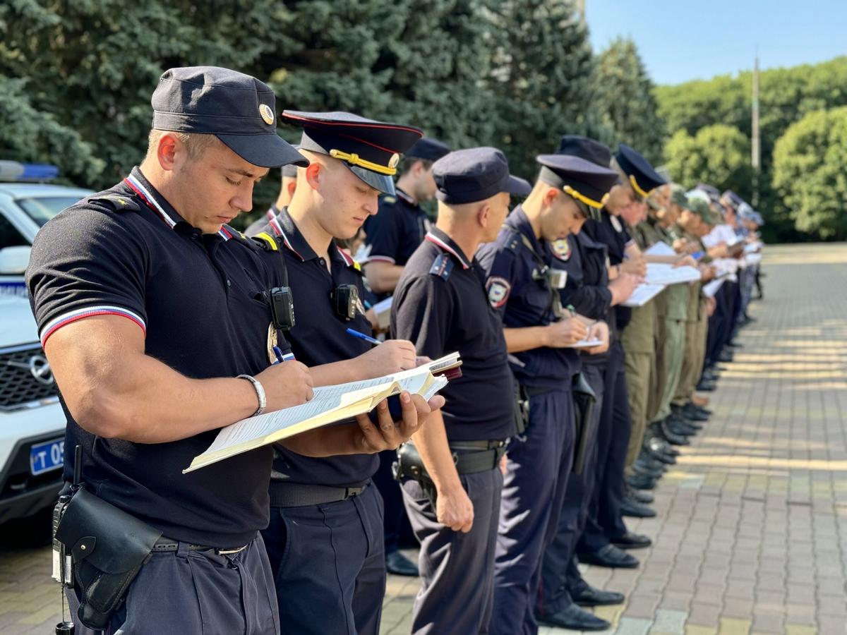 В Ставрополе стражам порядка провели открытый инструктаж