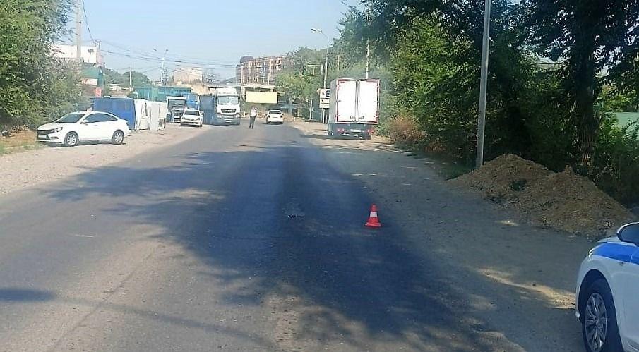 Водитель грузовика в Пятигорске на дороге сбил пешехода