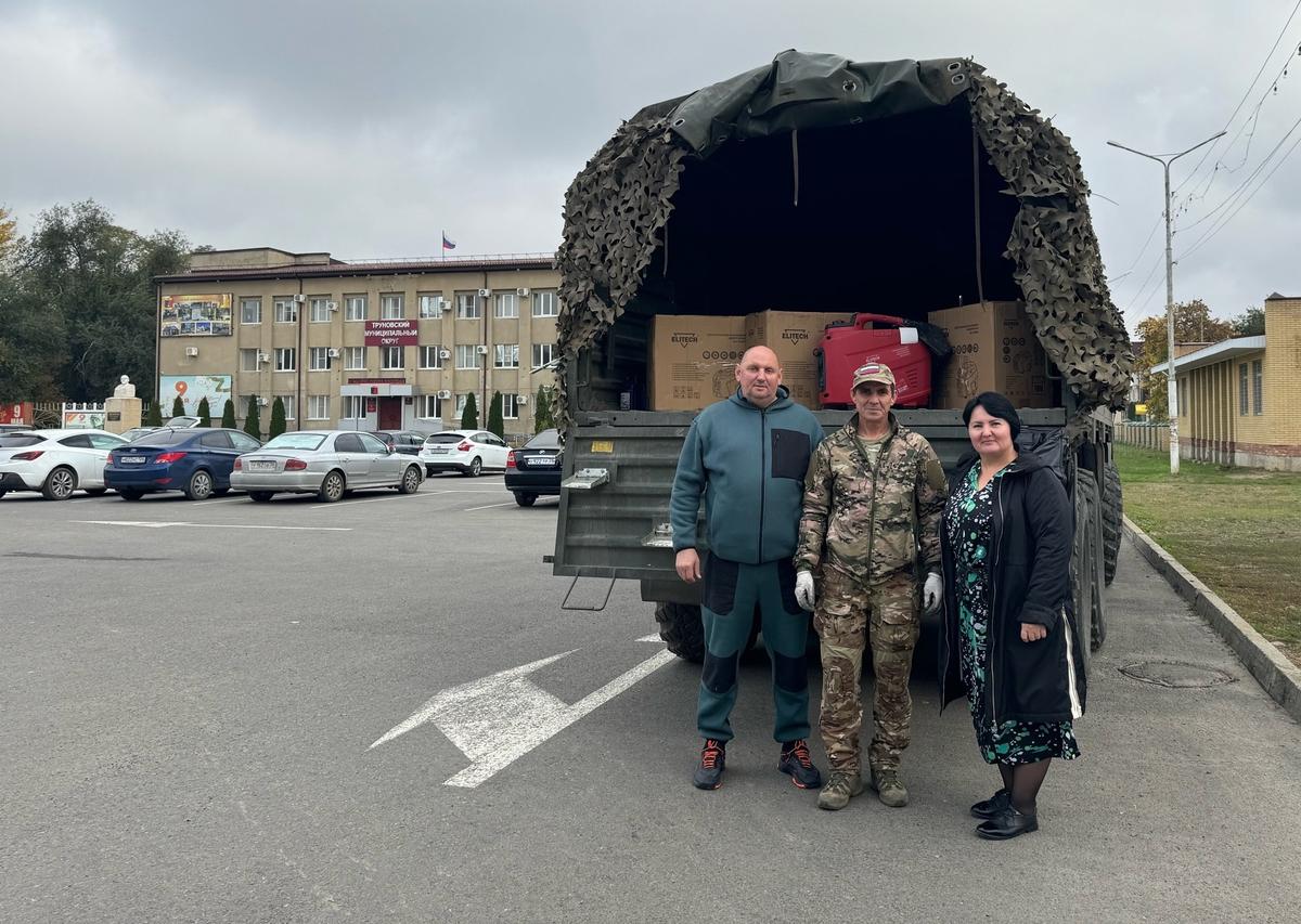 В Труновском округе провели третью «Ярмарку добра» в поддержку бойцов в зоне СВО