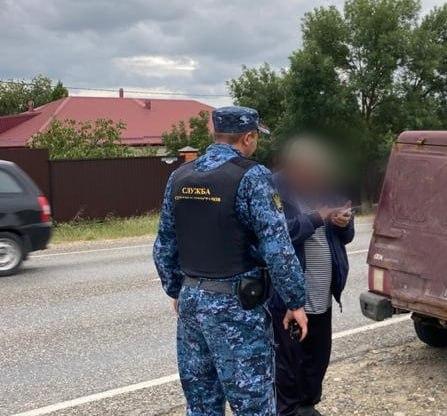 На Ставрополье должник сам снес забор, чтобы не платить за демонтаж
