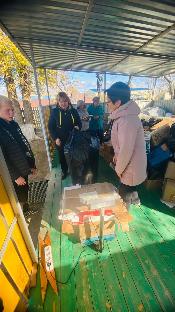 Школьники села Петропавловского собрали более 640 килограммов макулатуры