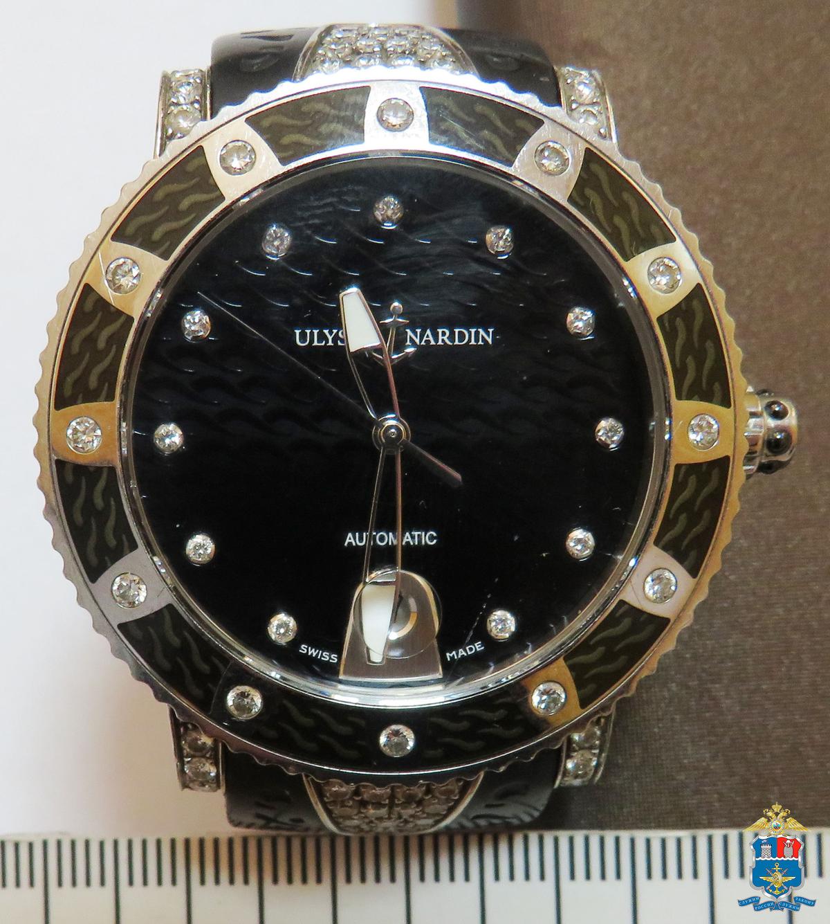 Житель Подмосковья украл часы в аэропорту Ставрополя