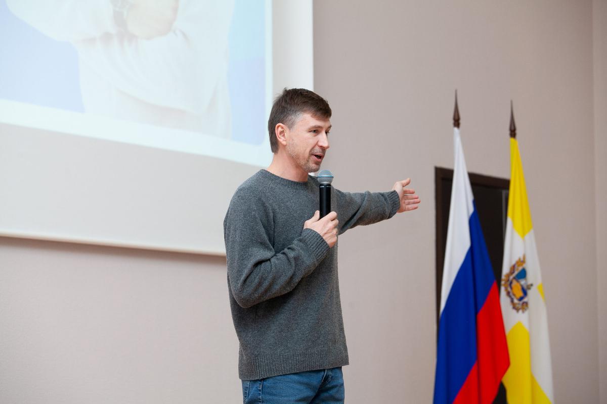 Историей успеха поделился со ставропольскими госслужащими Алексей Ягудин
