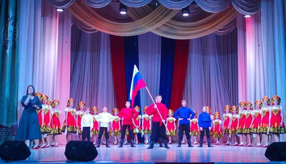 В Солнечнодольске провели благотворительный концерт в поддержку бойцов СВО