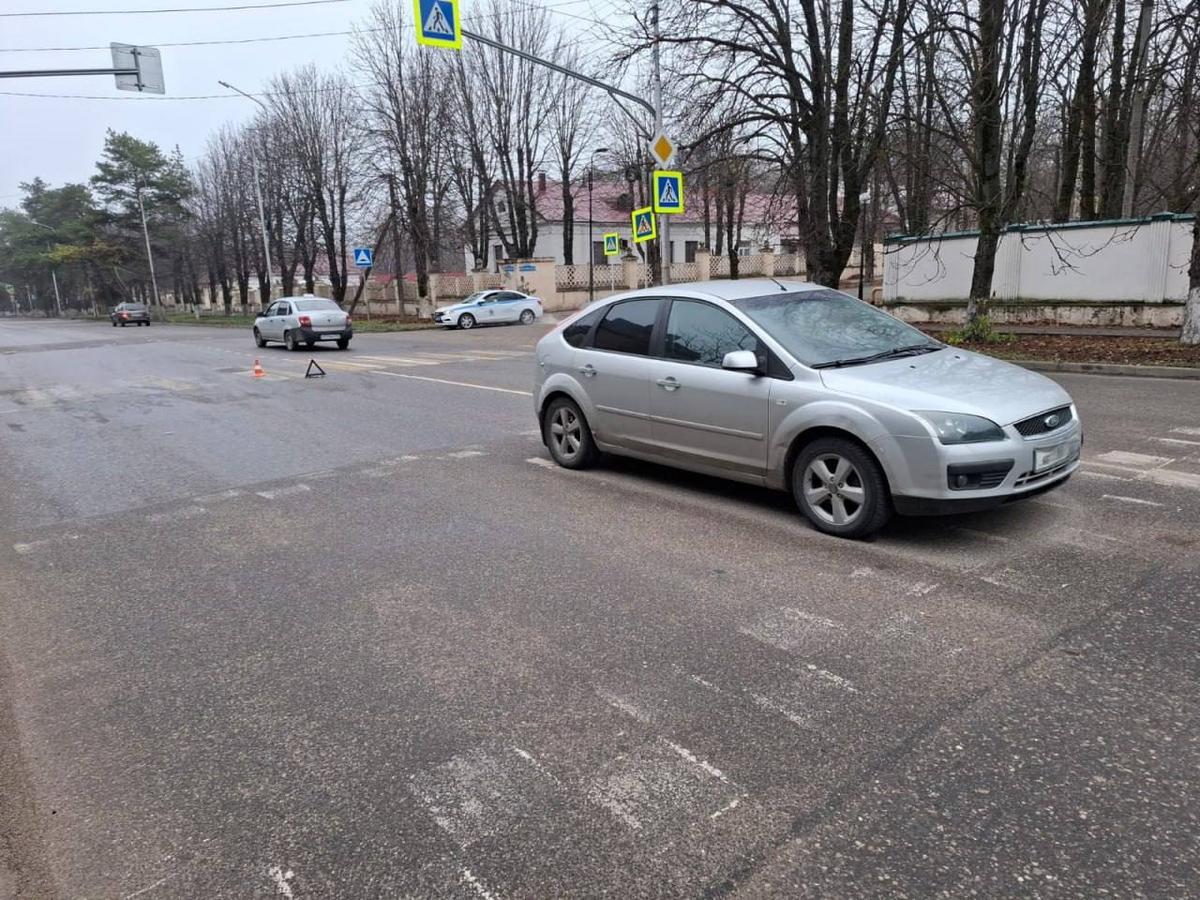 В Ессентуках пенсионер сбил на пешеходном переходе пожилую женщину