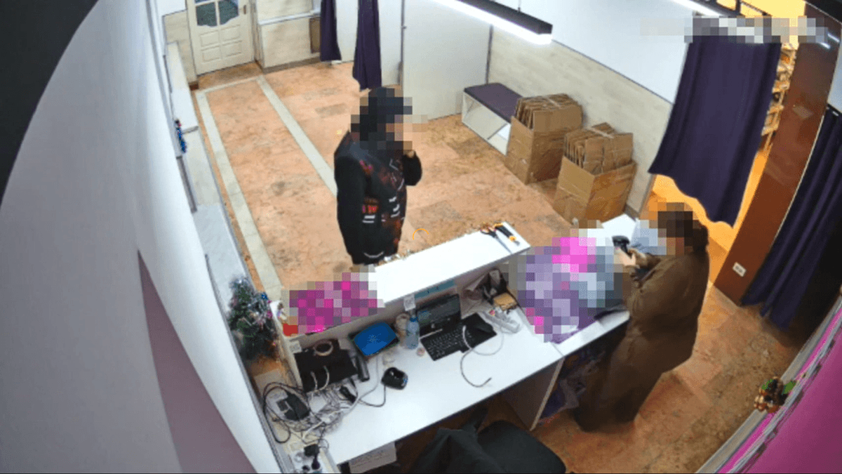 В Ессентуках подростка подозревают в краже товаров из интернет-магазина