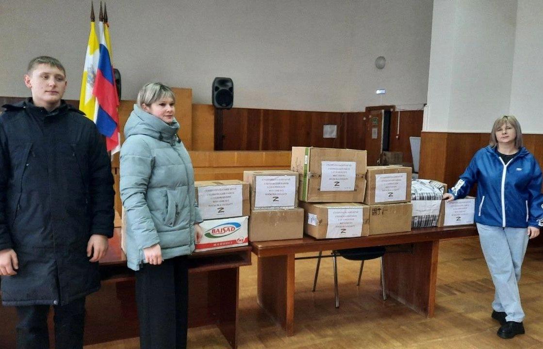 С начала декабря жители Степновского округа собрали 4 тонны груза военнослужащим