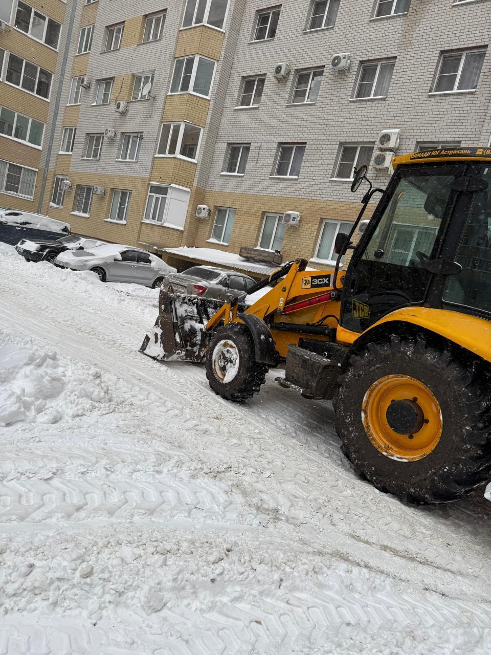 В Ставрополе продолжают устранять последствия снегопада