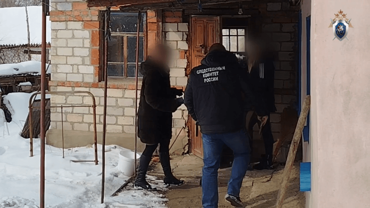 В Изобильненском округе женщина за ремонт фиктивно прописала иностранцев