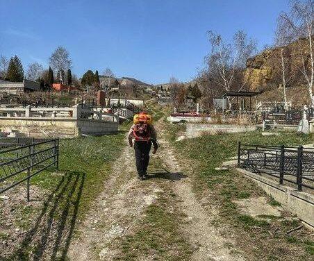 С кладбищ Предгорного округа перед Пасхой вывезли более 300 тонн мусора