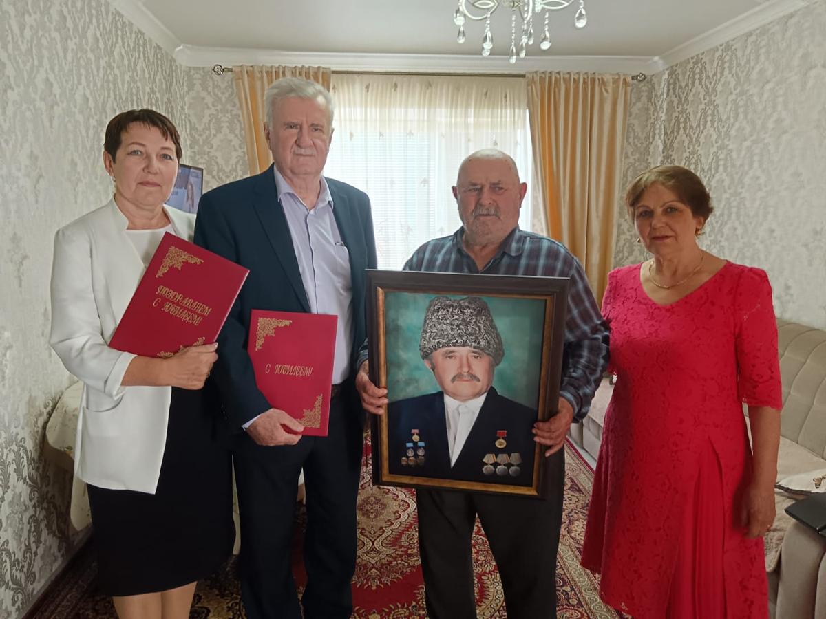 90 лет отмечает первый на Ставрополье полный кавалер Ордена Трудовой Славы