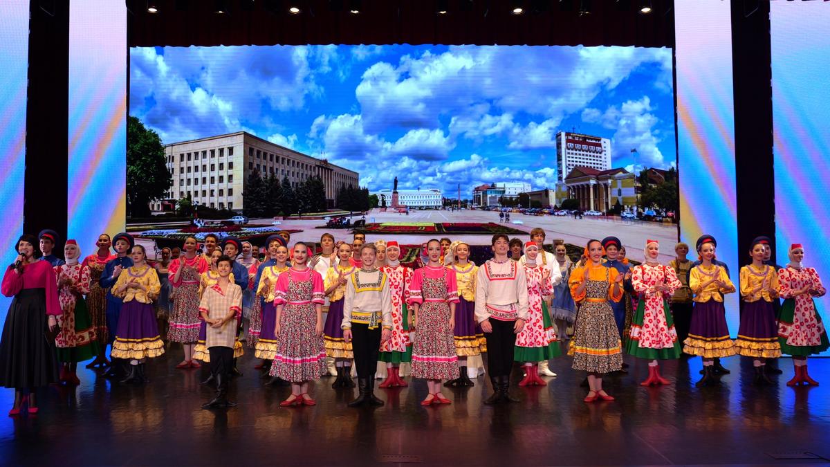 Мы любим Родину в танце свою!