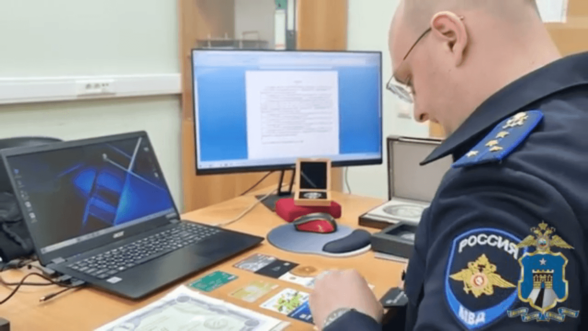 Трое жителей Омска предстанут перед судом за хищение 2 млрд рублей