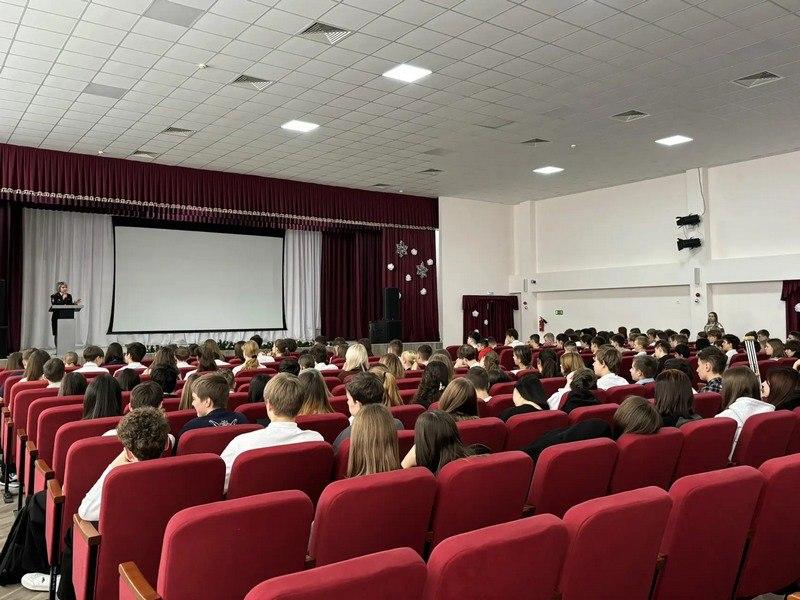 Сотрудники полиции провели урок правой грамотности для ставропольских школьников