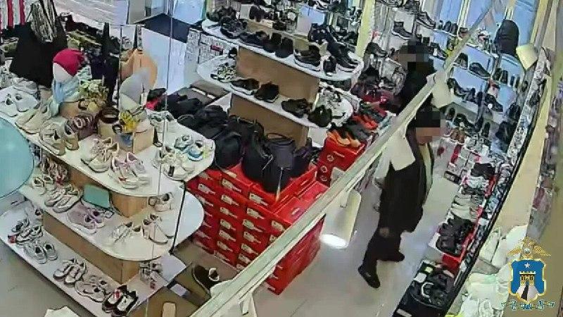 В Ессентуках двое жителей КБР похитили из магазина товары на 30 тыс. рублей