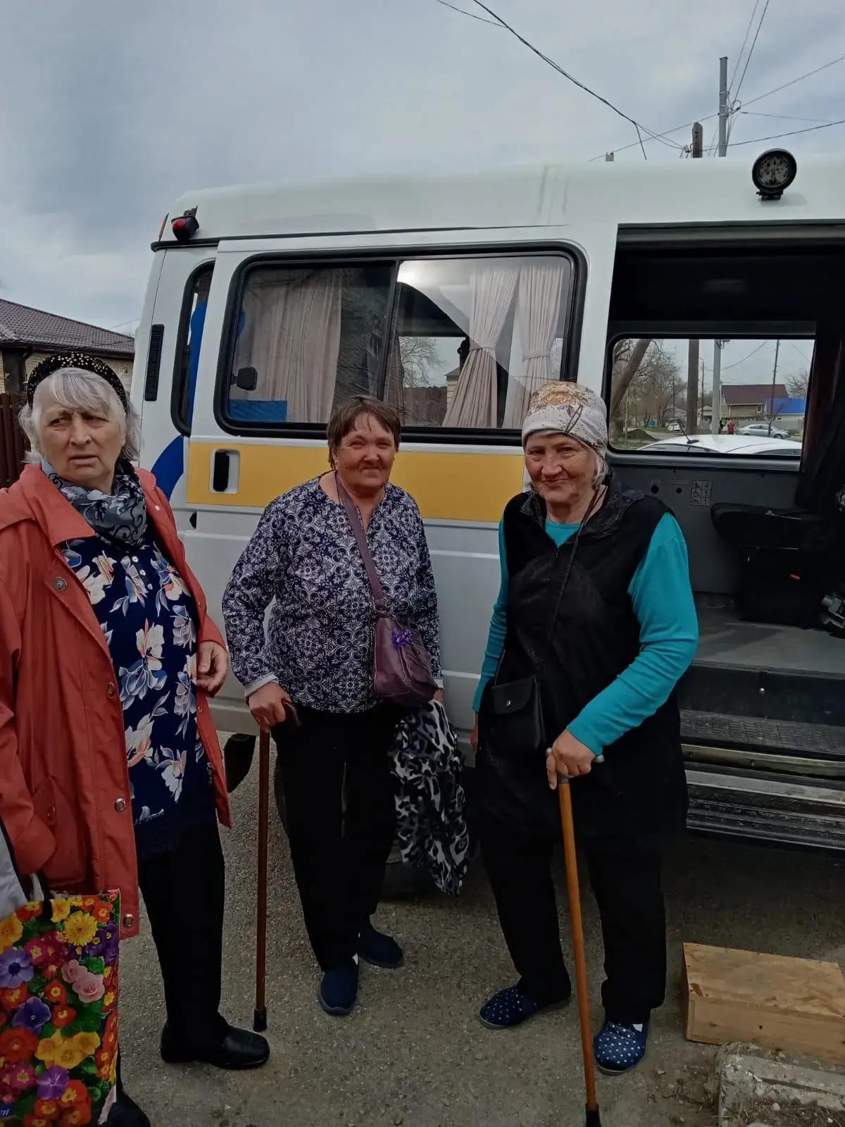 Шпаковский центр соцобслуживания начал довозить пожилых и инвалидов до врачей