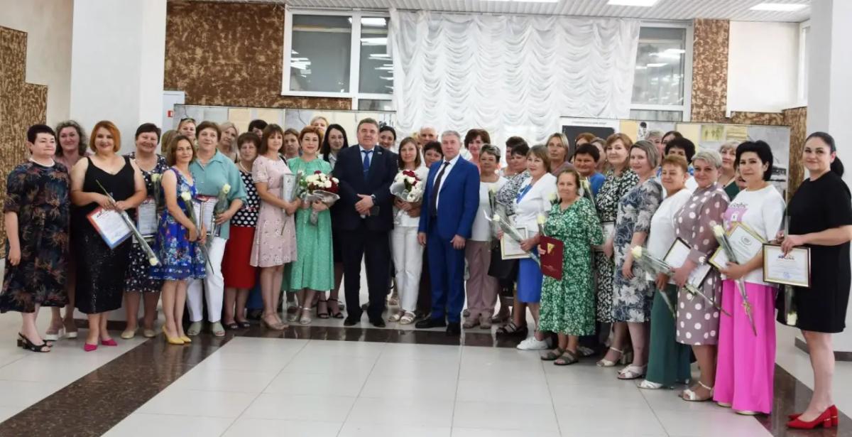 Изобильненскому центру соцобслуживания исполнилось 25 лет