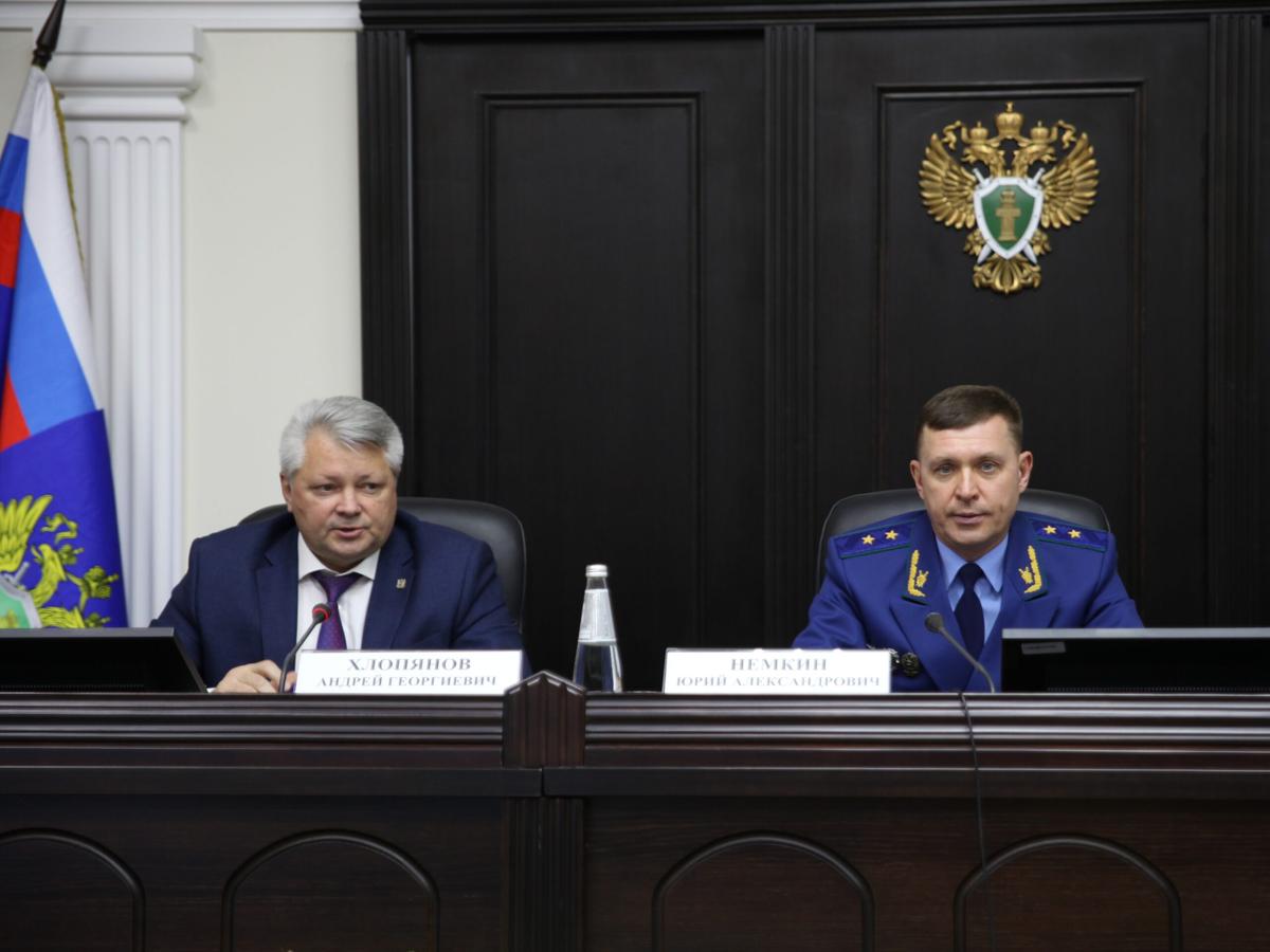 На Ставрополье прокуратура контролирует реализацию нацпроектов