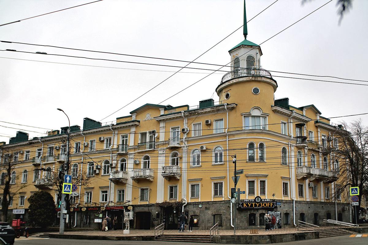 В Ставрополе капитально отремонтируют фасад исторического МКД в центре города