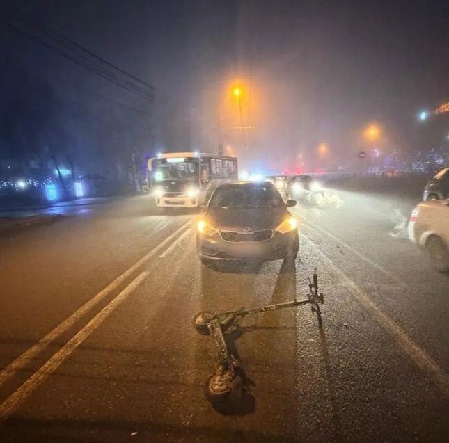В Ставрополе нетрезвый водитель электросамоката въехал в иномарку