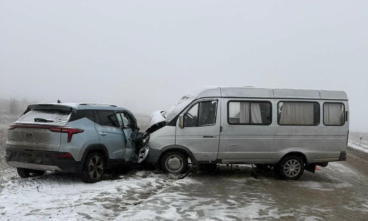 Начинающая водитель спровоцировала ДТП с 4 пострадавшими на Ставрополье