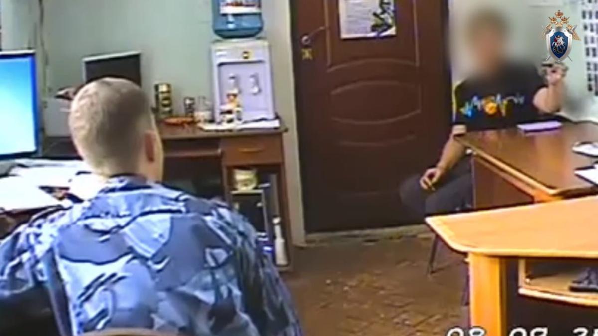 Жительница села Журавского пыталась откупиться автомобилем от сотрудника УФСИН