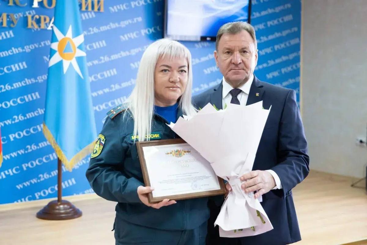 Глава Ставрополя Иван Ульянченко поздравил спасателей с 35-летием МЧС