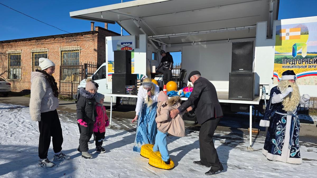 «Автоклуб» завершил новогоднее турне по поселениям Предгорья