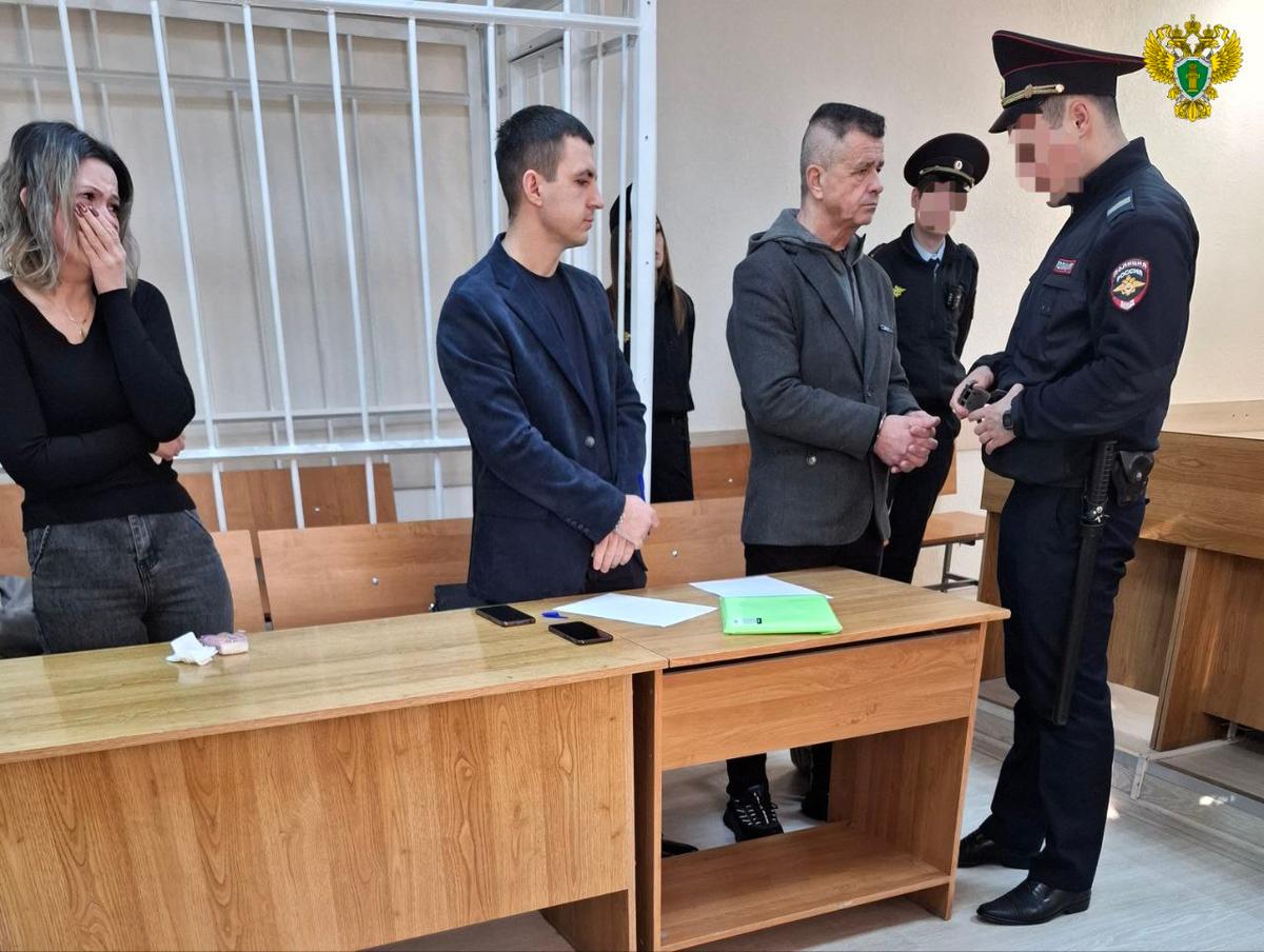 По делу о хищении 106 млн рублей в Ставрополе осудили двух подельников чиновницы