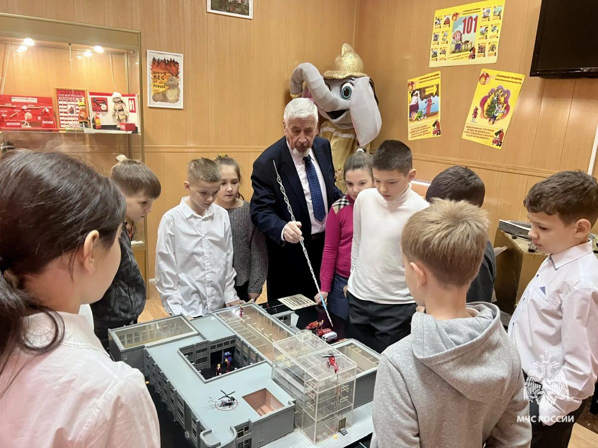 В Ставрополе Музей пожарной охраны МЧС и в праздники приглашает на экскурсии