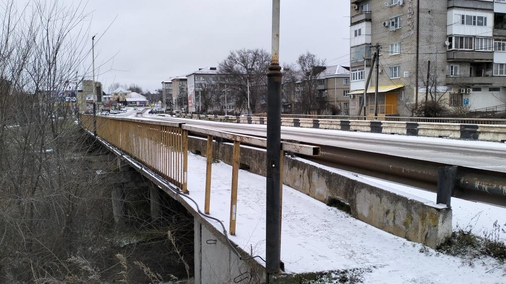 В Александровском округе приведут в порядок мост через речку Горькую