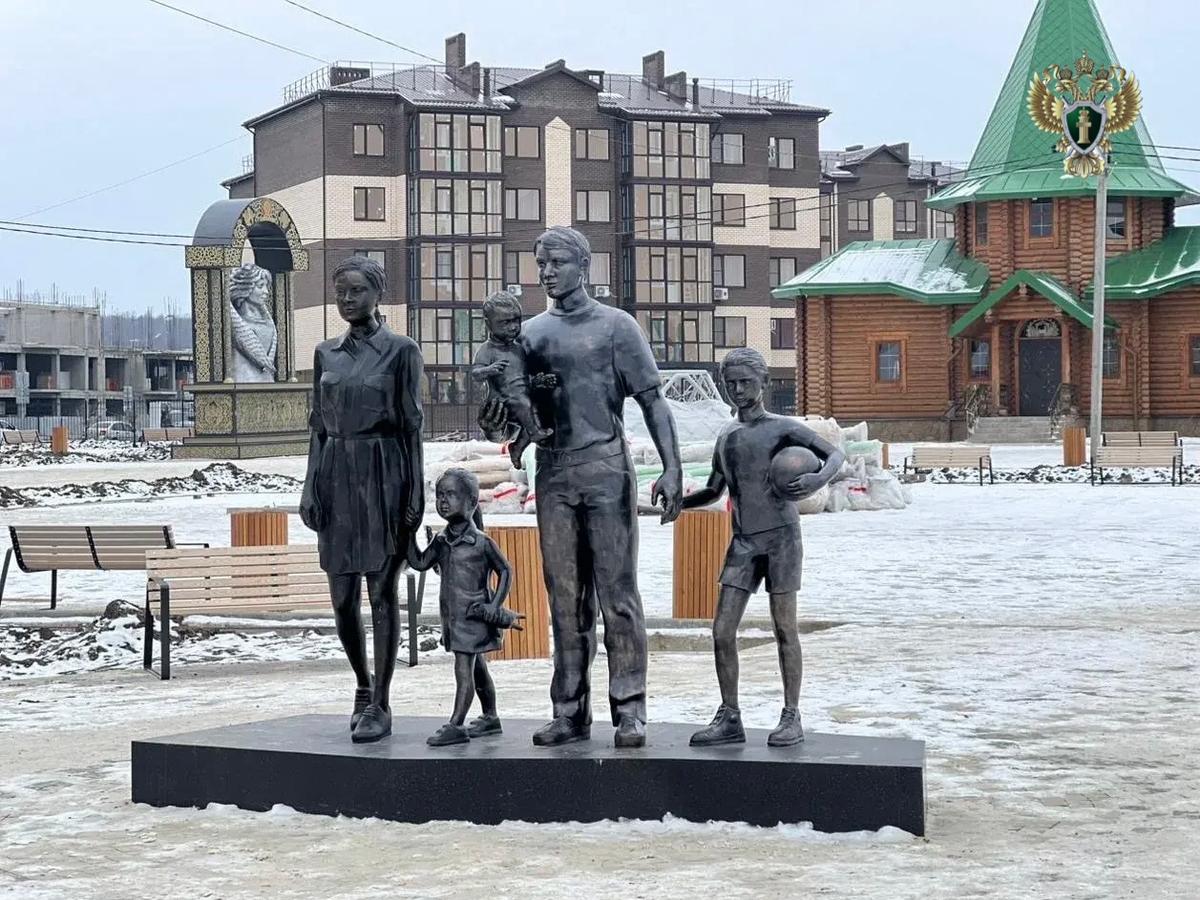 В Невинномысске прокуратура активизировала работу по благоустройству сквера