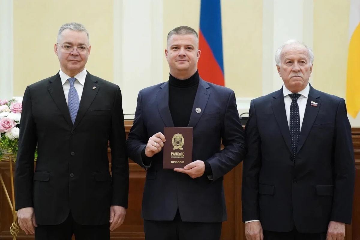 Выпускник «Герои Ставрополья» успешно работает замдиректора драмтеатра