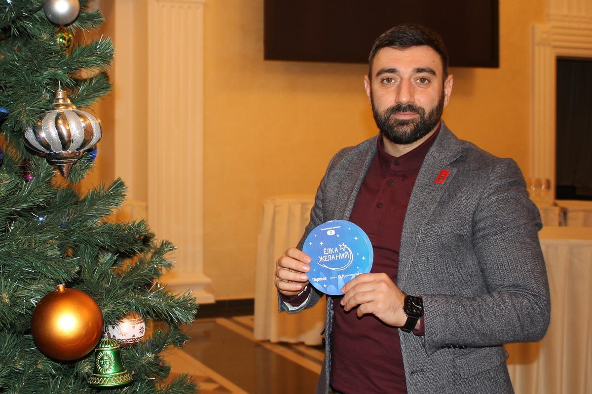 Председатель Общественного совета полиции исполнил мечту девочки из Михайловска