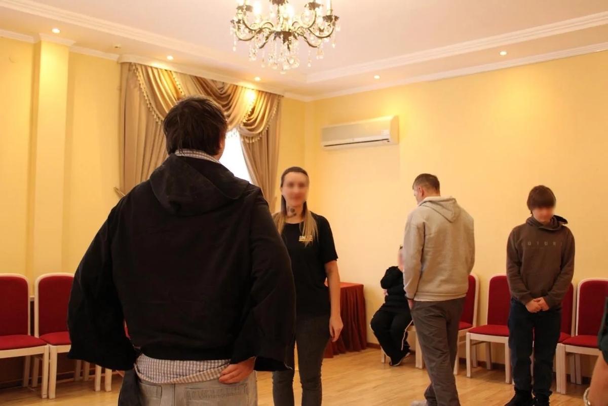 Актриса ставропольского театра драмы провела с осужденными мастер-класс