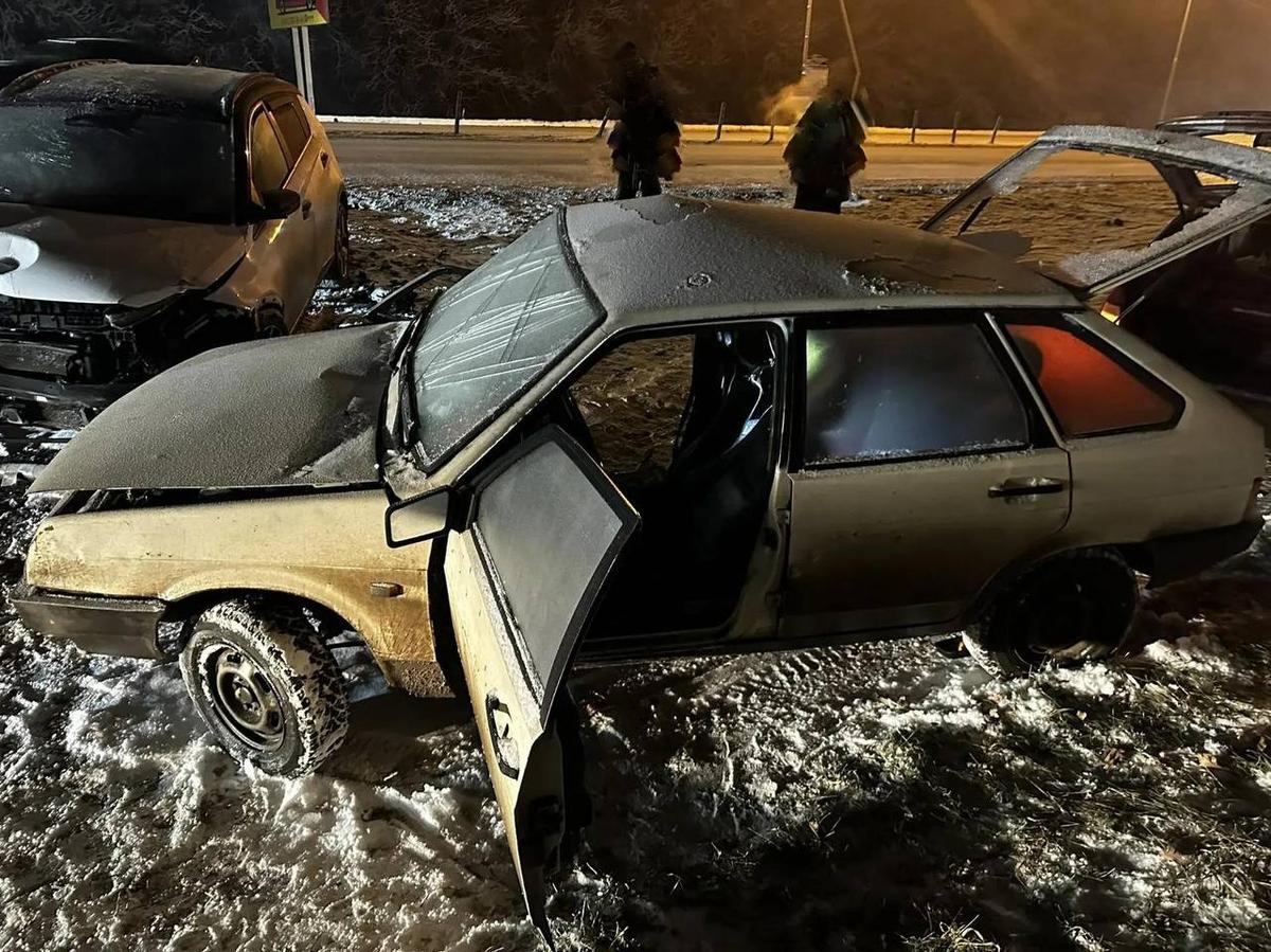 Две девушки-пассажирки пострадали в результате аварии в Пятигорске