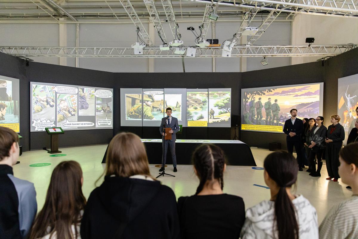 Мультимедийная графическая выставка «Судьбы» работает в Ставрополе