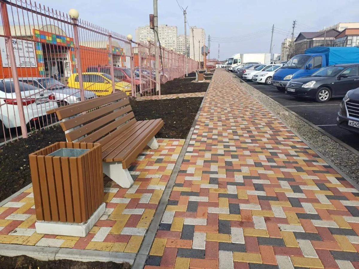 Глава Ставрополя провел совещание по обновлению территорий городских рынков